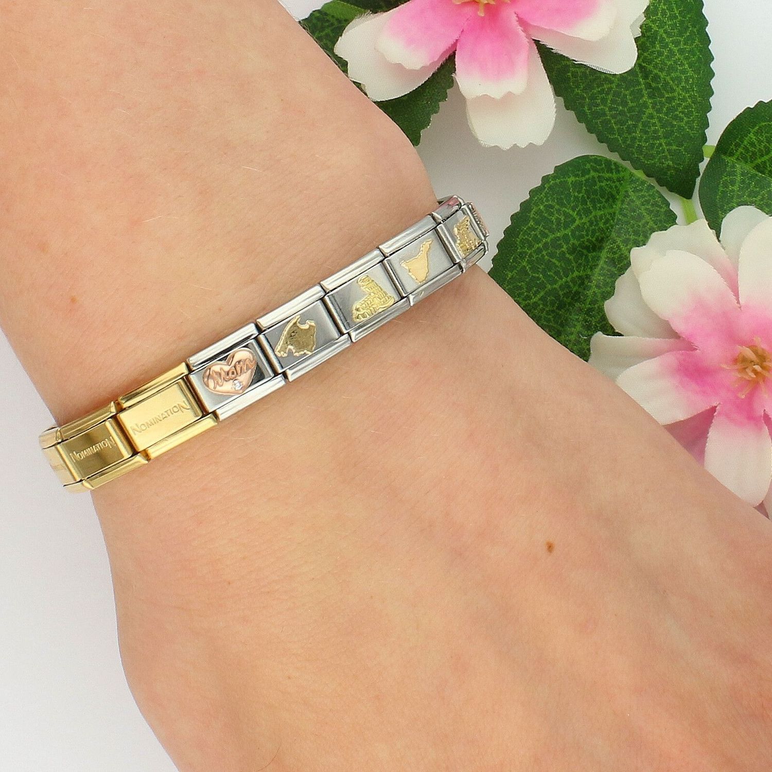 nomination-link-18k-gold-majorka-030128-11-classic-composable.jpg.png